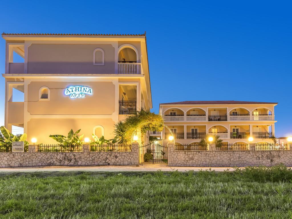 Athina Apartments 자킨토스 타운 외부 사진